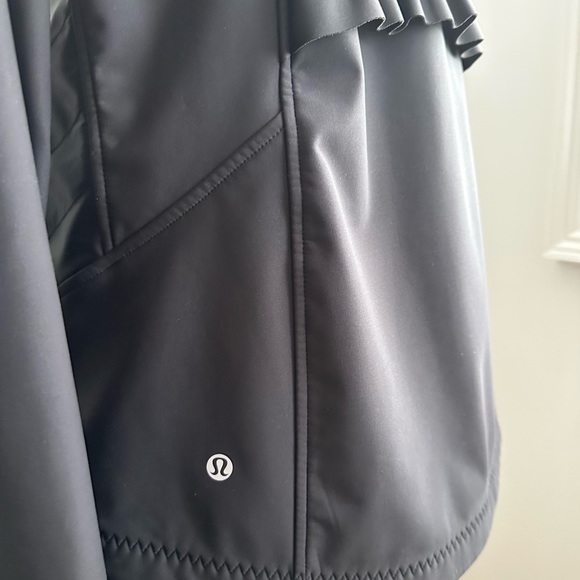 Lululemon Jacket - Picture 4 of 15